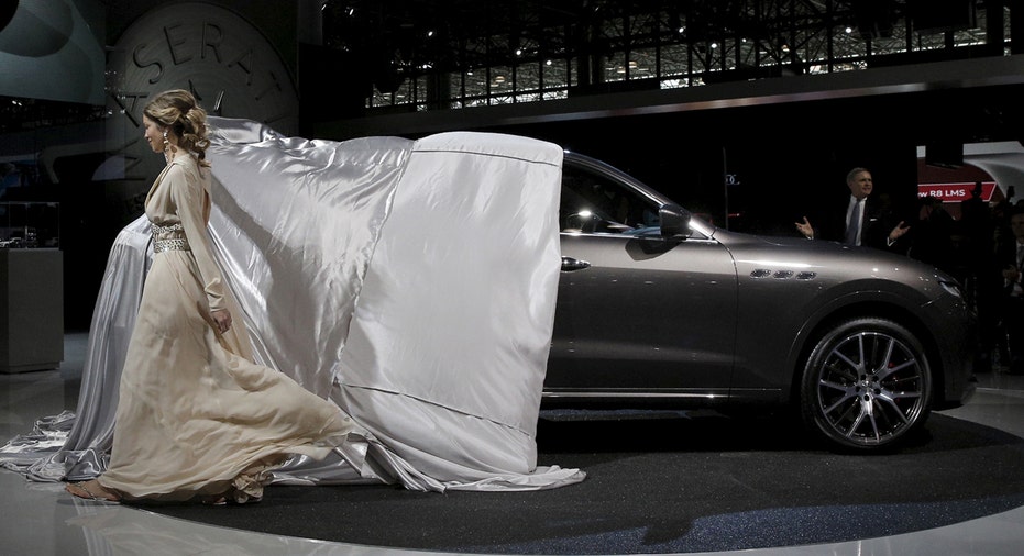 Maserati Levante New York Auto Show 2016 reveal FBN