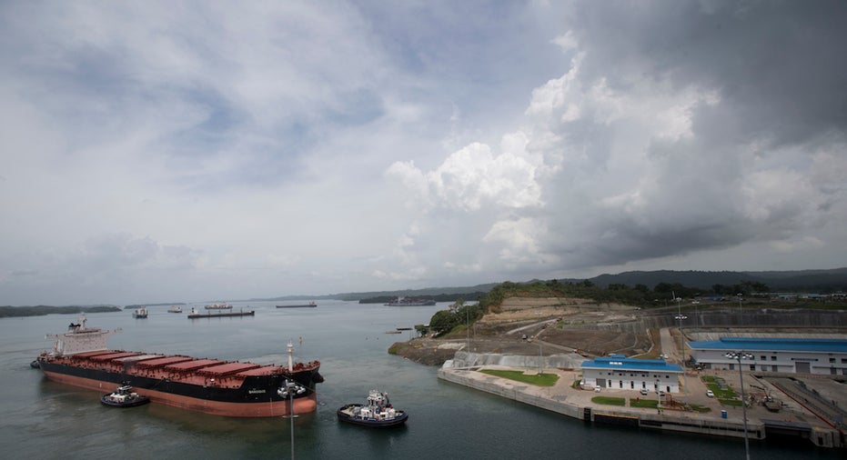 Panama Canal, shipping, trade