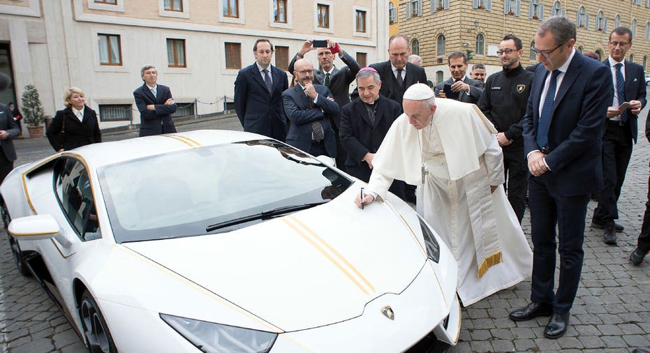 Pope Francis Lamborghini Huracan 4 AP FBN
