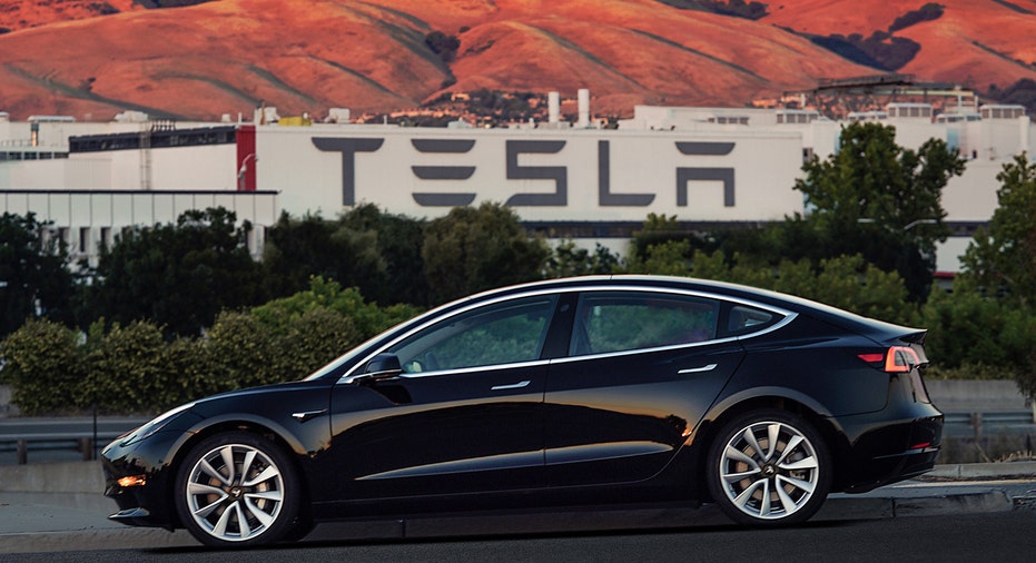 Tesla Model 3 FBN