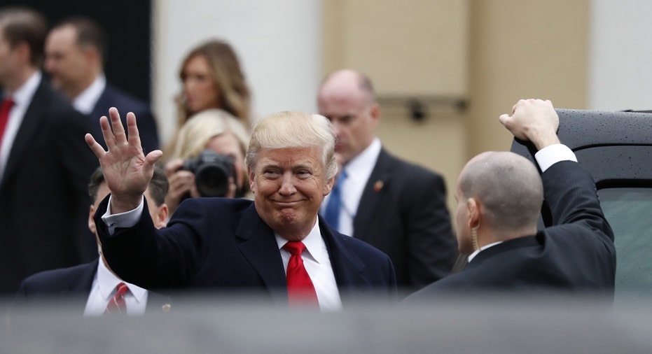 Donald Trump waving car inauguration FBN