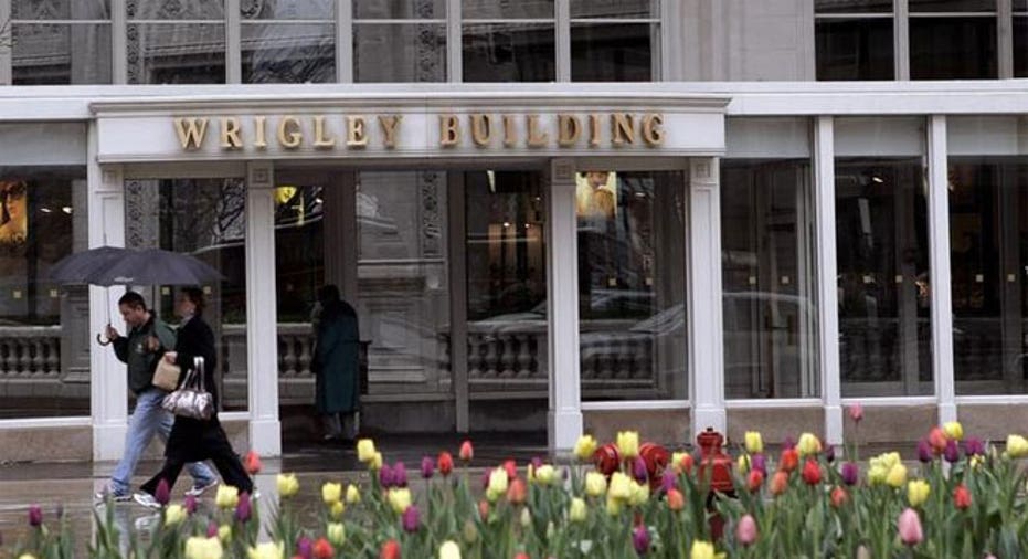 wrigley building, chicago, gum