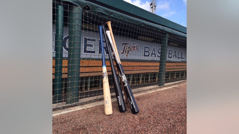 Louisville Slugger MLB Prime bats