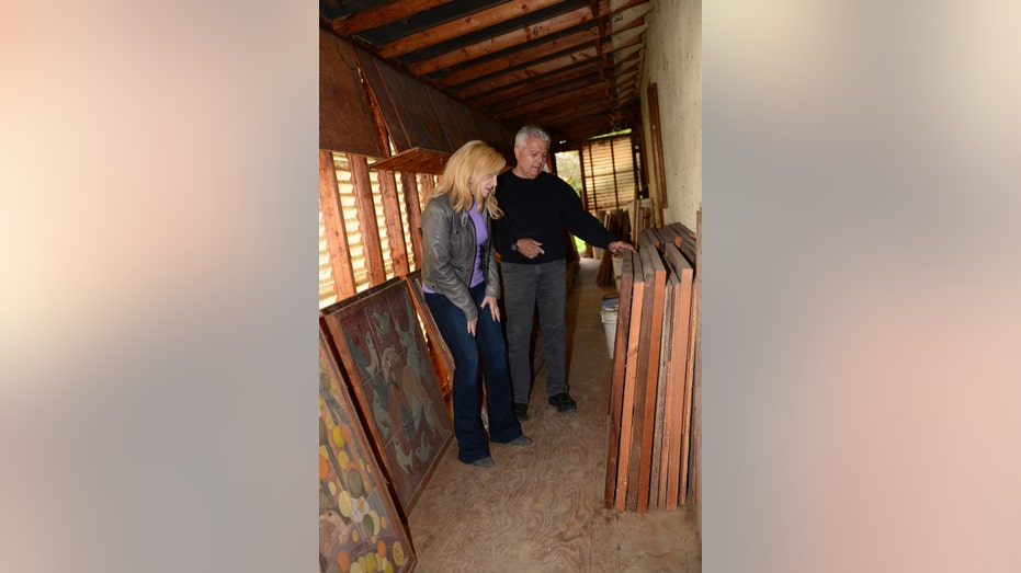 Jamie Sorts Tile Murals FBN