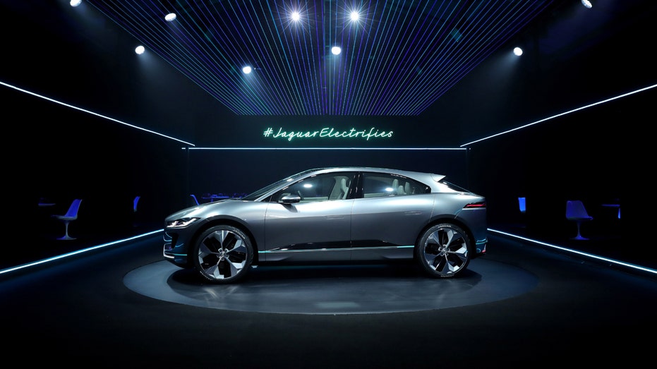 Jaguar I-Pace 2016 LA auto show FBN