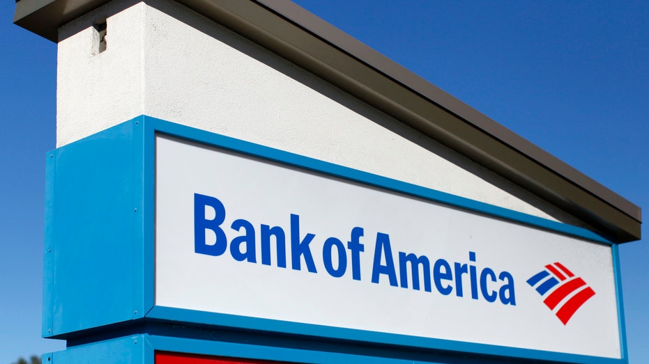 Bank of America Sign RTR FBN