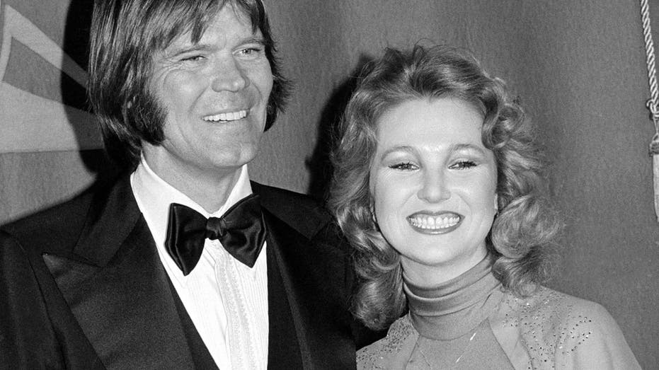 Glen Campbell and Tanya Tucker AP FBN