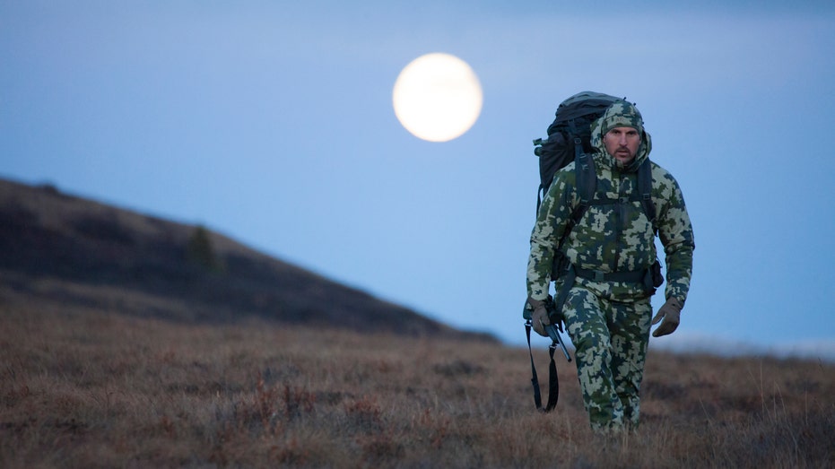 Kuiu Jason Hairston hunting at night FBN