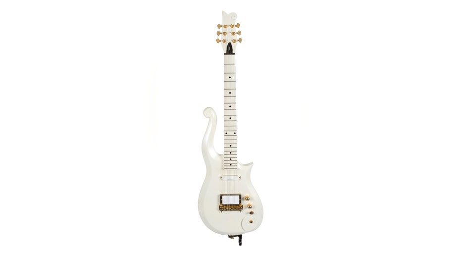 Prince White Cloud Guitar FBN