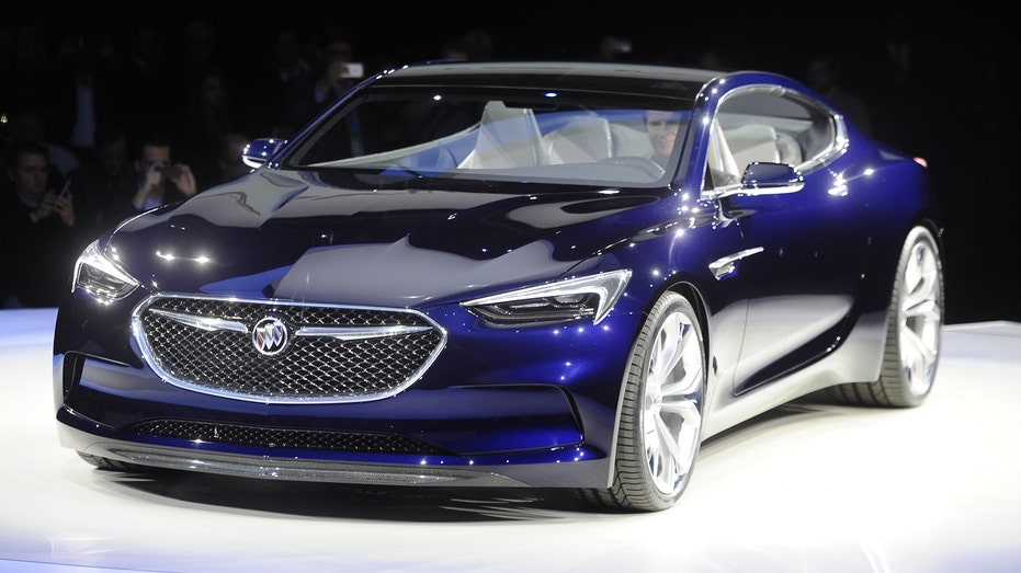 Buick Avista close-up, Detroit Auto Show, General Motors