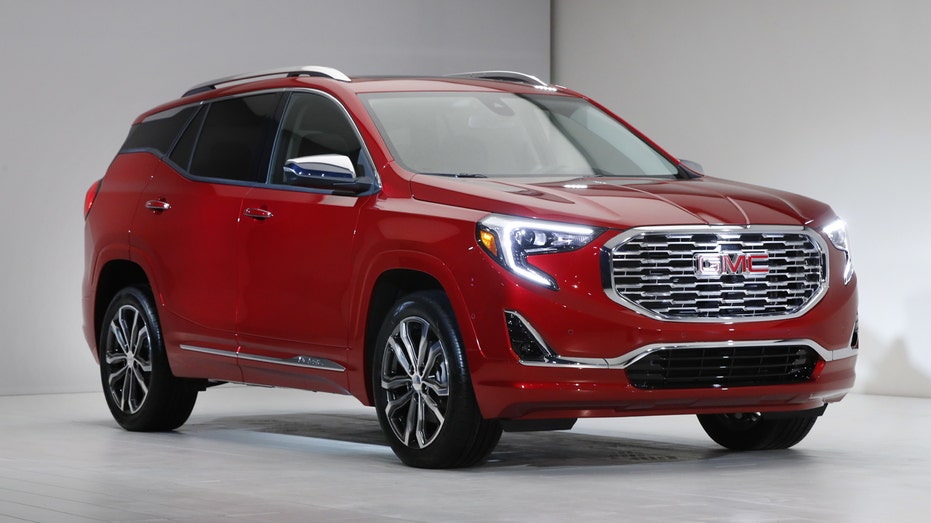 GMC Terrain 2017 Detroit auto show FBN