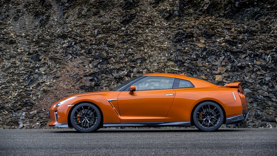 2017 Nissan GT-R FBN