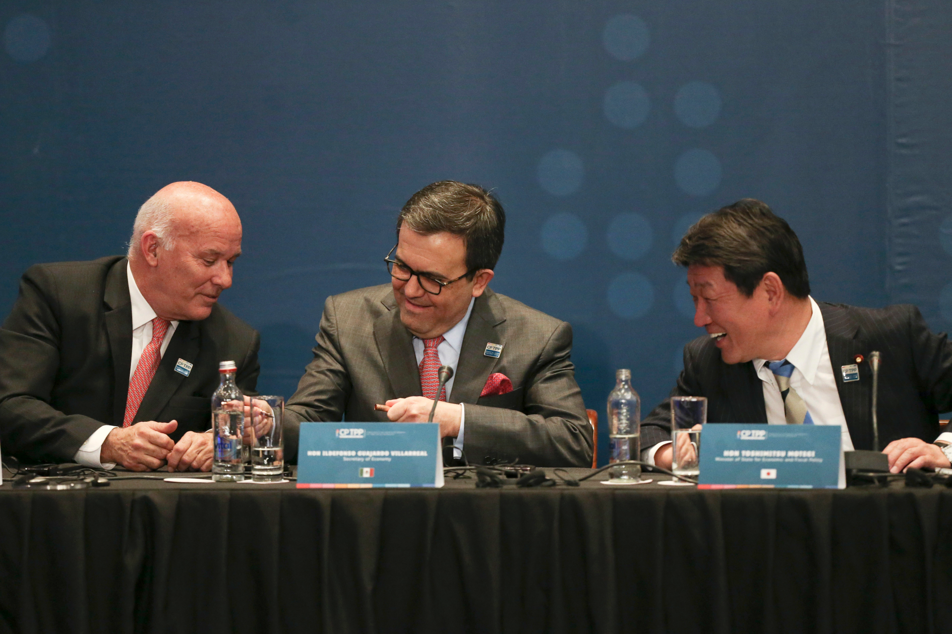 11 nations sign Pacific trade pact as Trump plans US ...