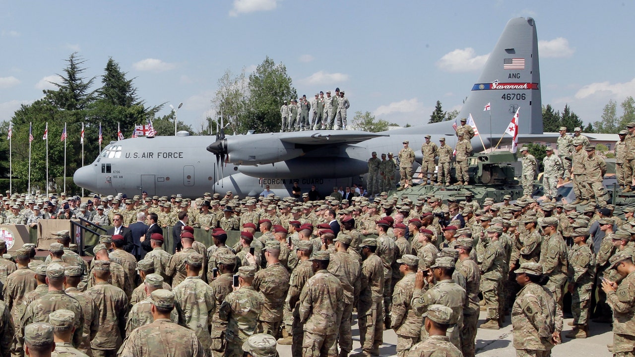 us military members get