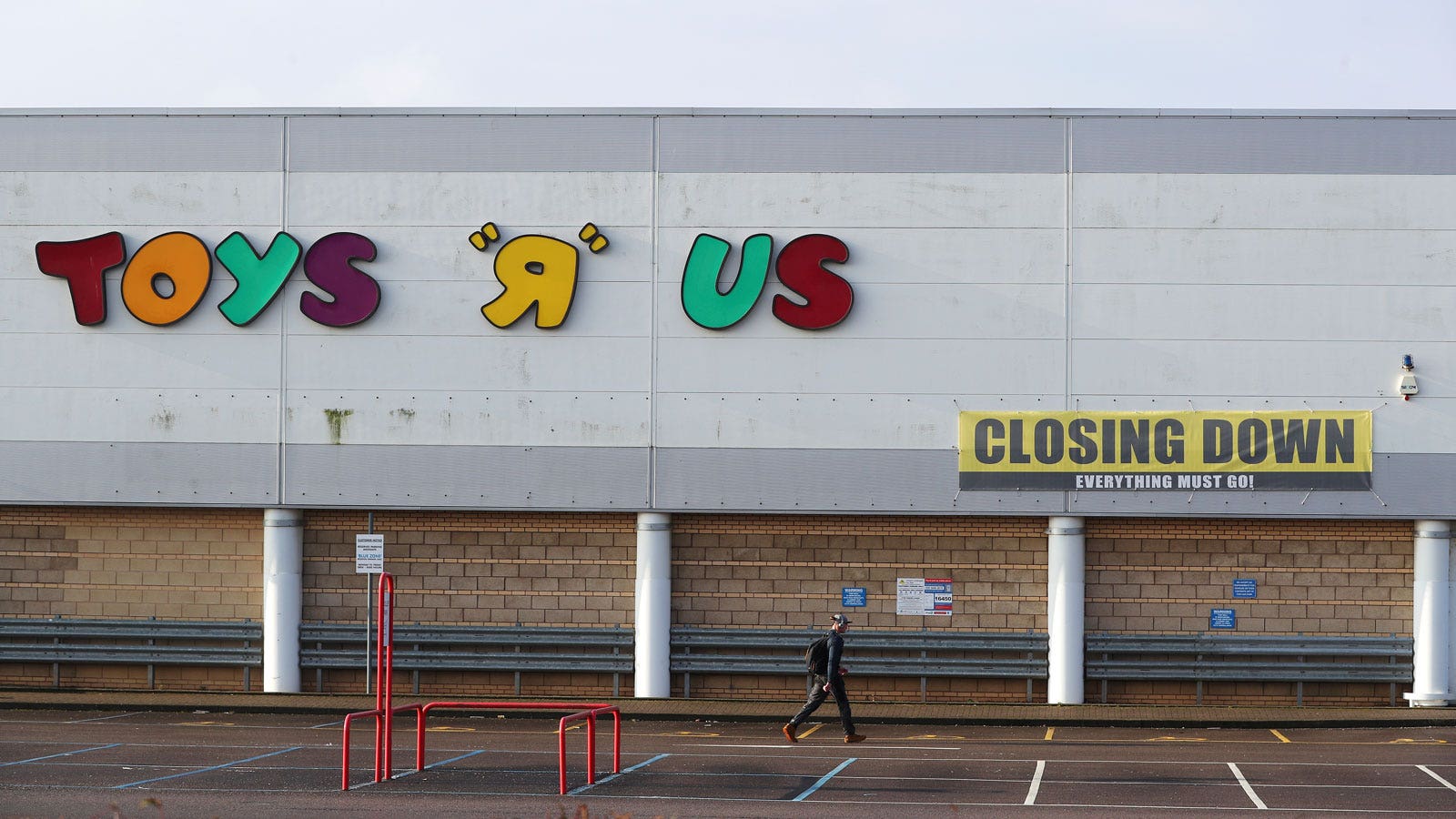 KB Toys plans comeback as Toys 'R' Us shuts down Fox Business