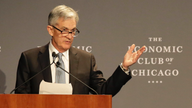 Powell says Fed expects to stick with gradual rate hikes