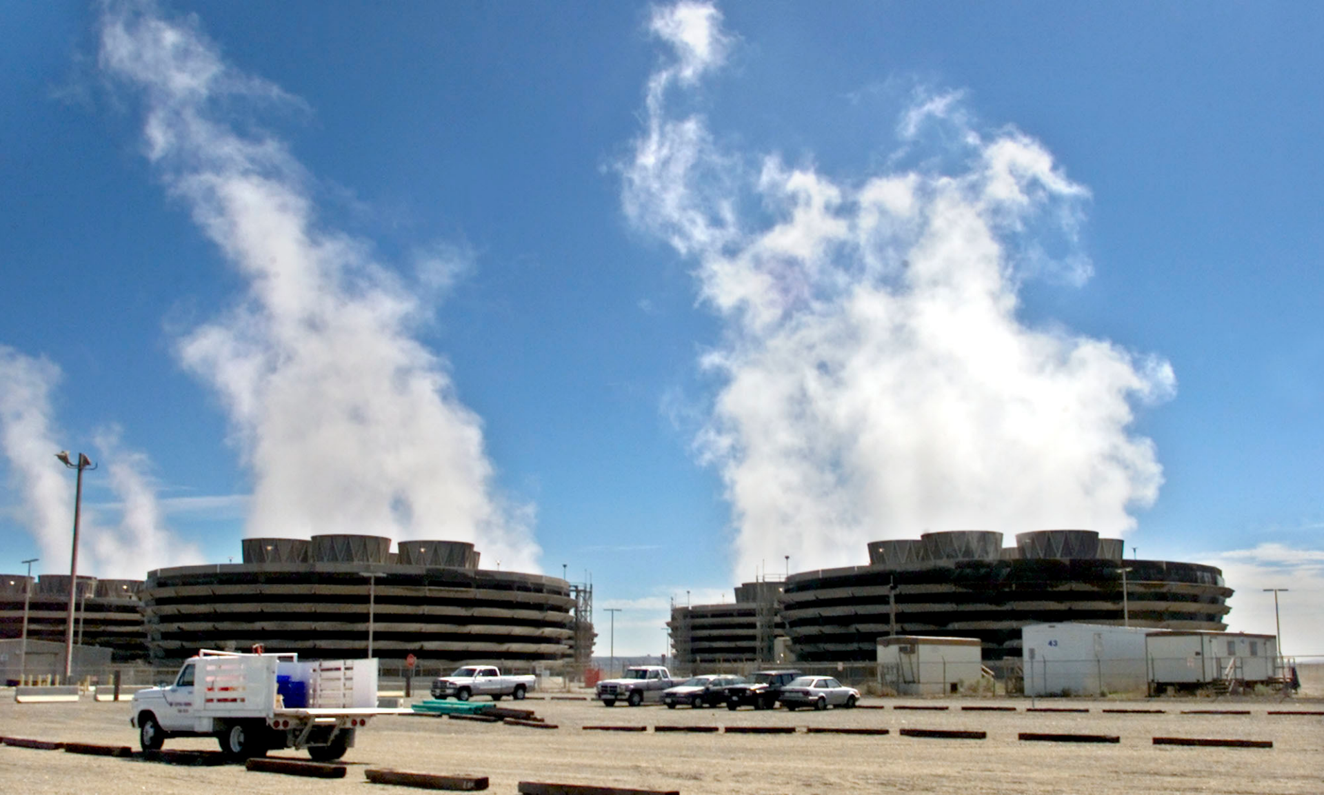 Nuclear plant shuts down unexpectedly in Washington state