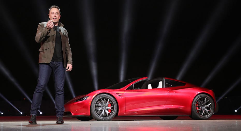 Elon Musk trolls Biden invites United Auto Workers union to vote to organize work at Tesla 2 Tesla Elon Musk