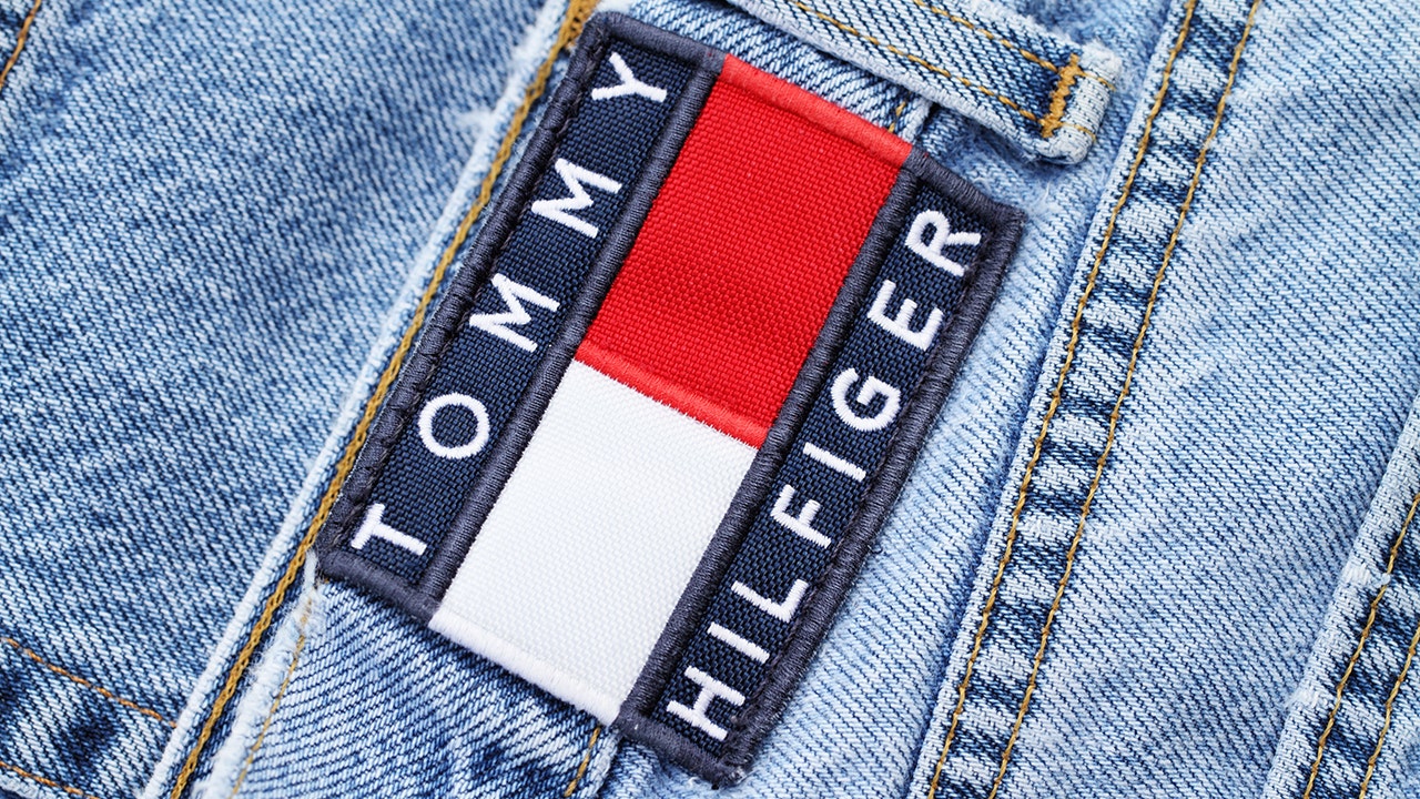 Tommy hilfiger clothing sales