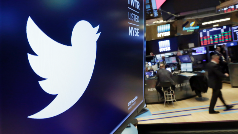 Twitter tanks on Wall Street, continuing tough week for social media stocks Twitter tanks on Wall Street, continuing tough week for social media stocks