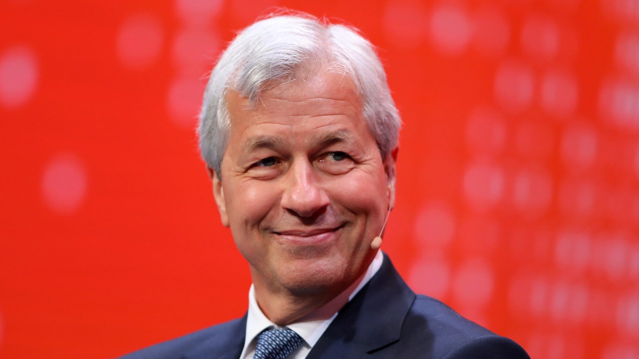 Le conseil d’administration de JPMorgan accorde au PDG 1,5 million d’options d’achat d’actions pour rester