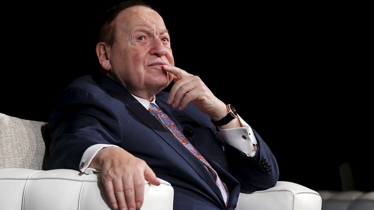 How rich is sheldon adelson related
