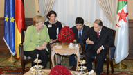 Merkel, Algerian officials discuss migration, Libya