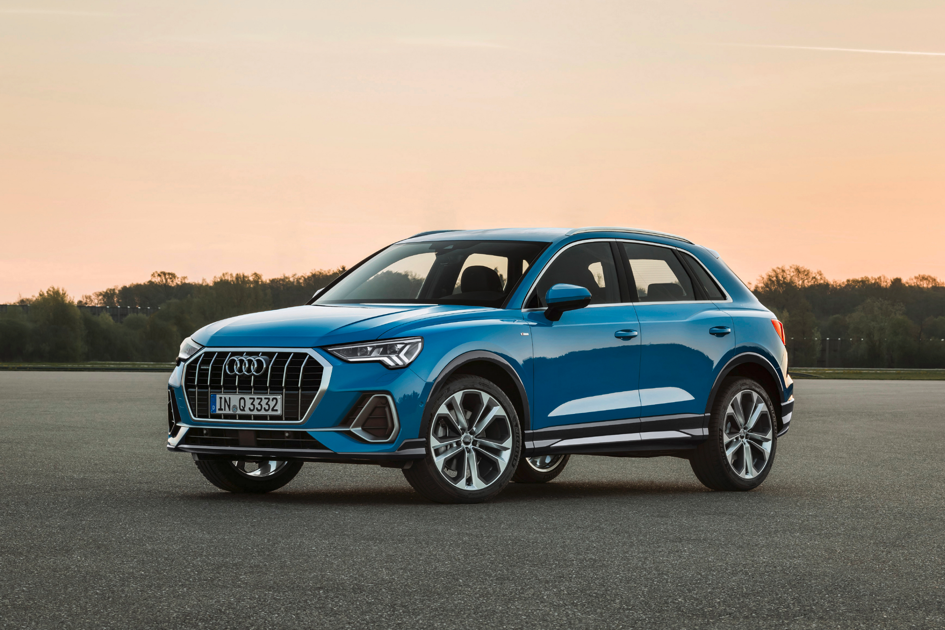 Edmunds rounds up latest small luxury SUVs