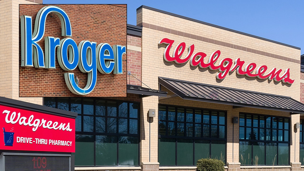 Kroger Walgreens Partner To Test Grocery Pickup At Drugstores