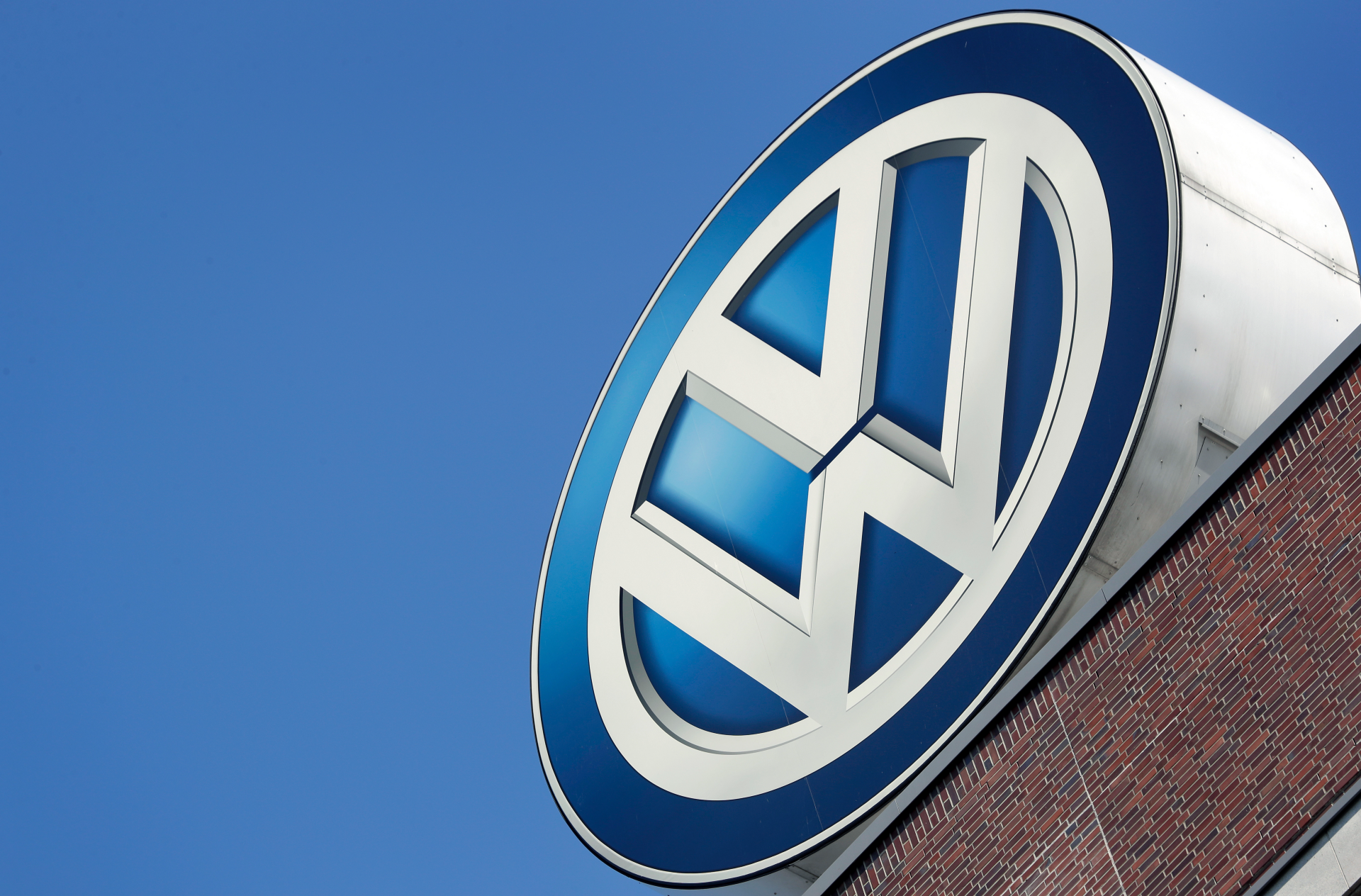 Volkswagen главная. Концерну Volkswagen AG. Volkswagen AG В Германии. Немецкий автоконцерн Volkswagen. Volkswagen 10.4.