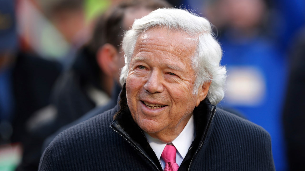 What Is Patriots Owner Robert Kraft S Net Worth Fox Business