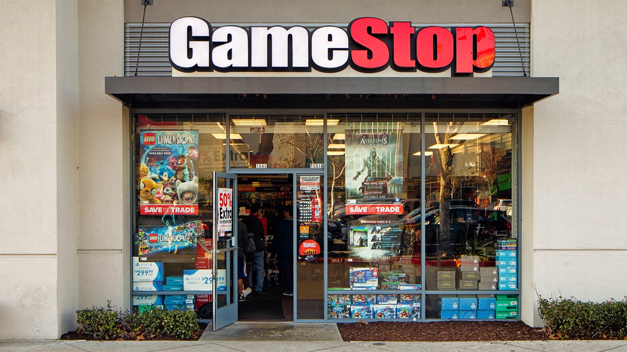 GameStop share sweeps skeptics up 94%