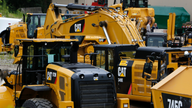 Caterpillar 1Q beats forecasts as revenue grows 5%