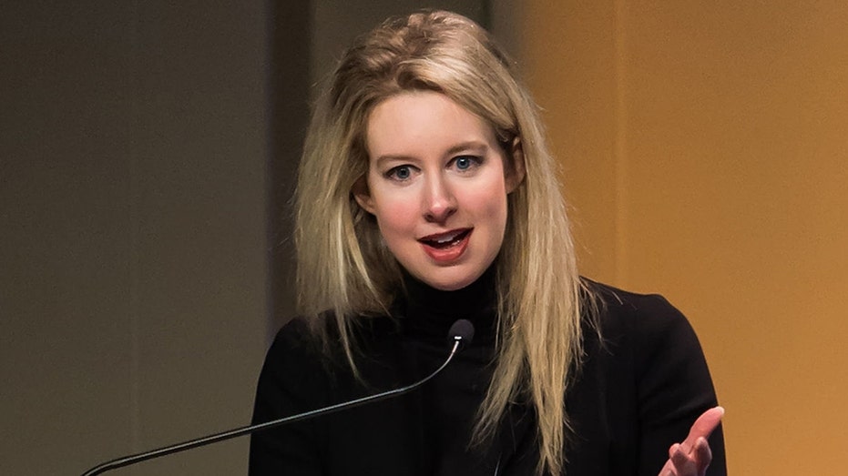 Elizabeth Holmes, Theranos jury to be chosen