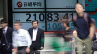 Asian stocks mixed on trade jitters, reported tariff delay