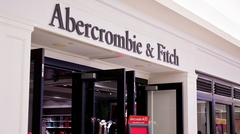 Abercrombie \u0026 Fitch eyes smaller stores 