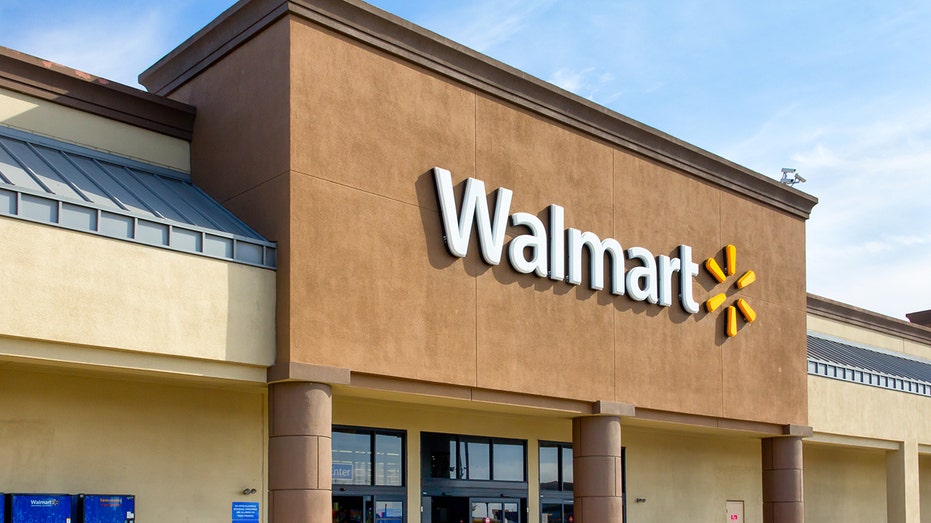 iStock-walmart