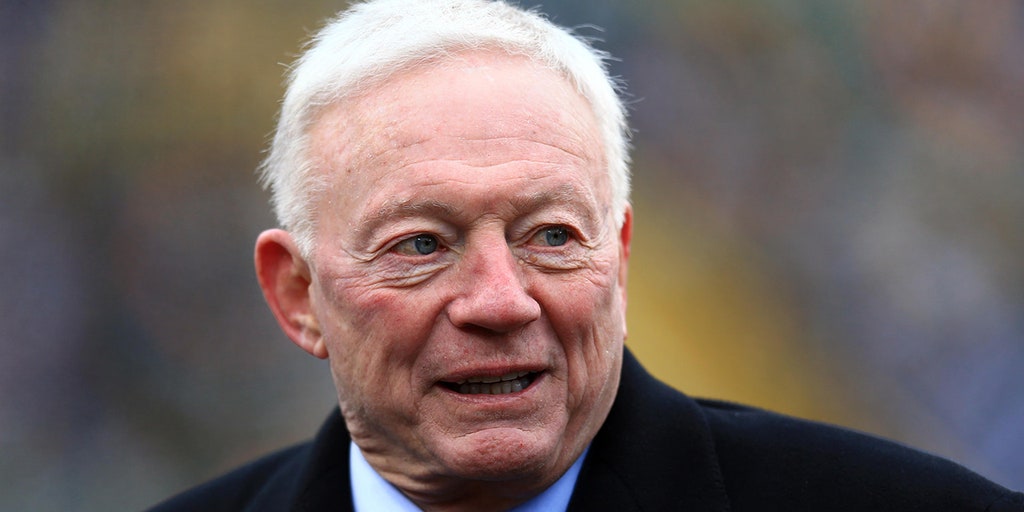 Jerry Jones' Natural Gas Profit Beats Cowboys Growth –