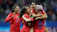 World Cup: Elizabeth Warren backs USWNT equal pay fight