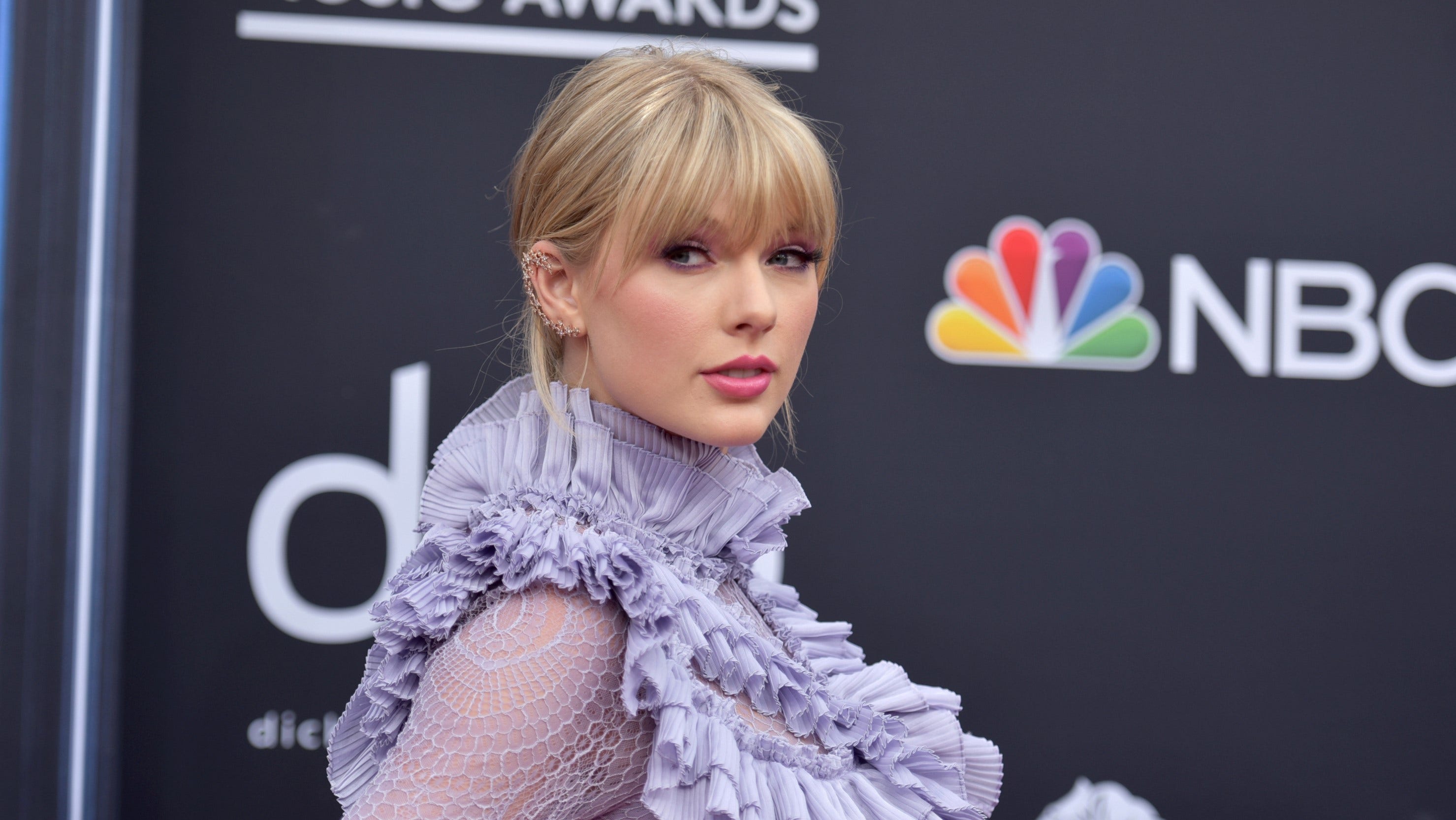 Taylor Swift Tops Kylie Jenner On Forbes Worlds Highest