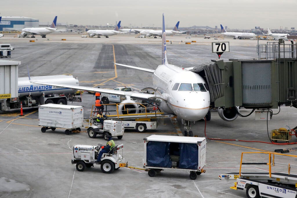 US House Committee approves $ 14 billion more for airlines hit by pandemic
