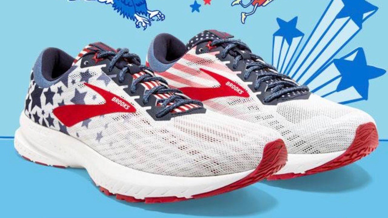 الحمار patriotic shoes brooks 