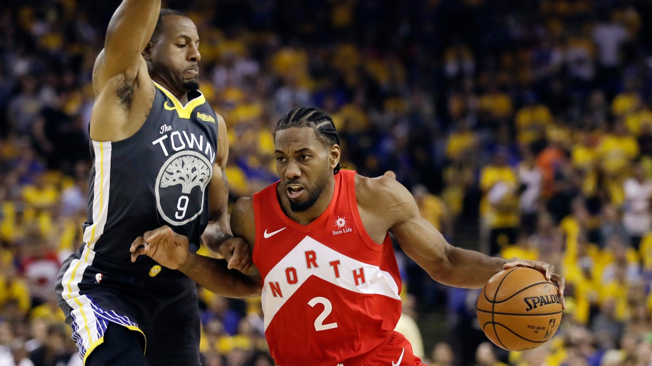 Kawhi leonard nike suit store
