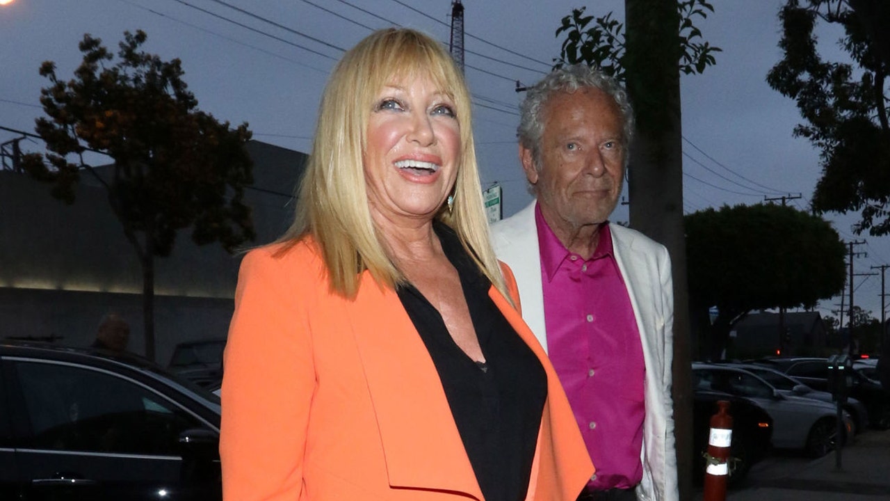 Suzanne Somers ready to rumble in cosmetics battle with