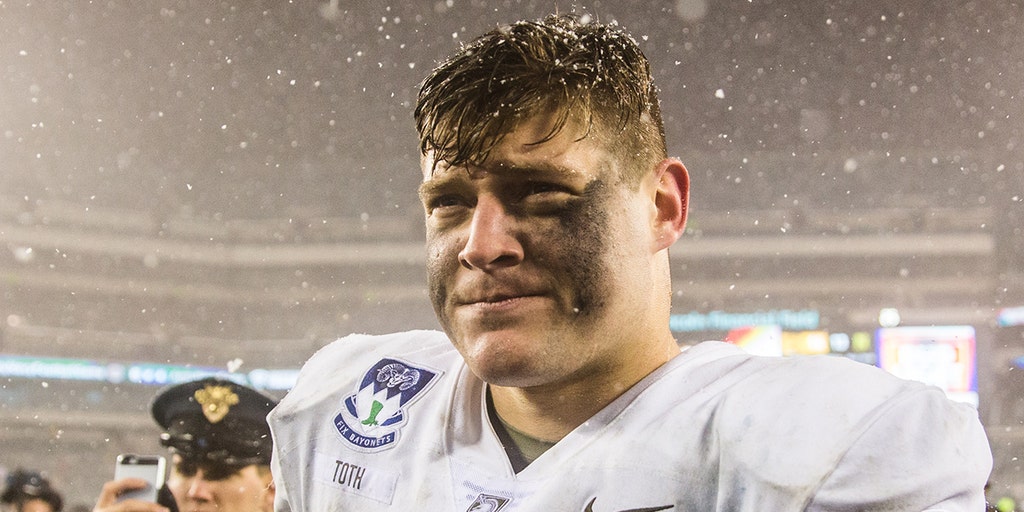 Charleston's Brett Toth gets Army waiver to sign with NFL's Eagles