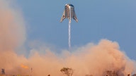 SpaceX successfully tests Starhopper after aborted attempt