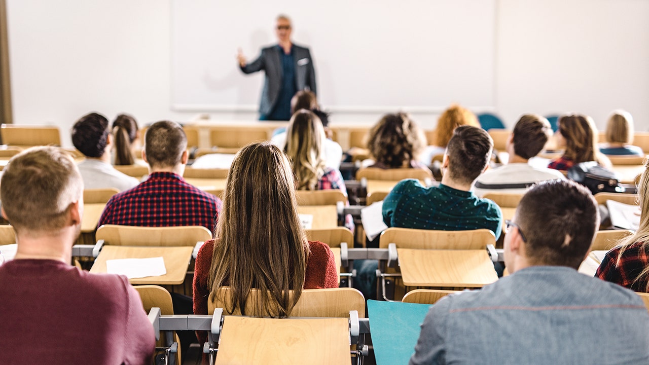 Two-thirds of college students comfortable returning to campus for fall semester: Survey | Fox Business