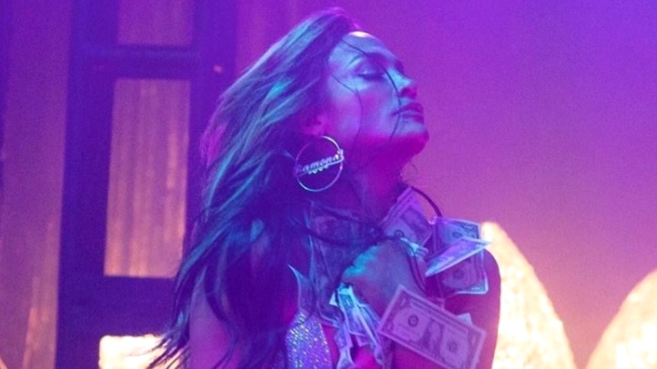 Jennifer Lopez Says She Didn T Get Paid For Hustlers Fox Business