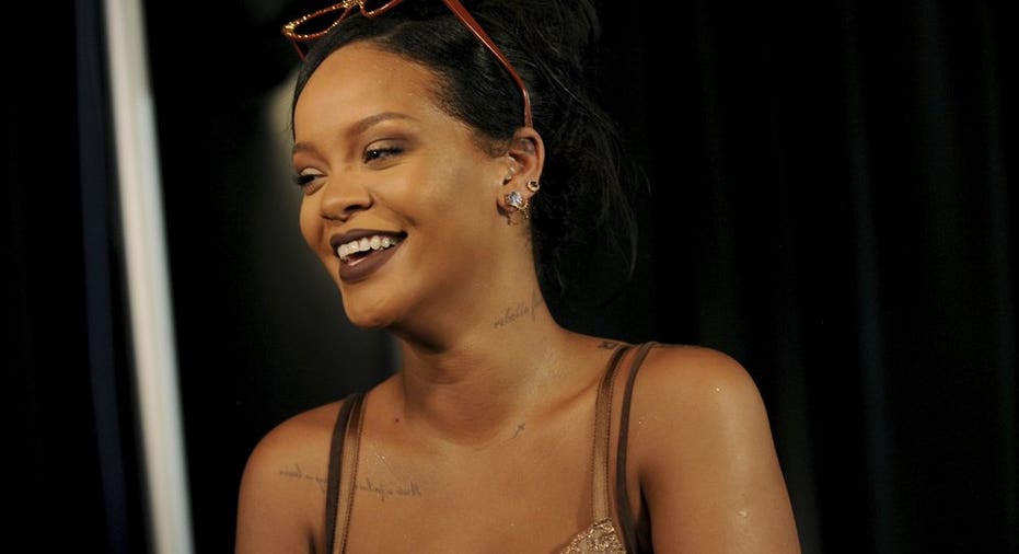 Rihanna S Savage X Fenty Lingerie Line Takes Over Fashion Week After 50m Investment Fox Business Rihanna S Savage X Fenty Lingerie Line Takes Over Fashion Week After 50m Investment Fox Business