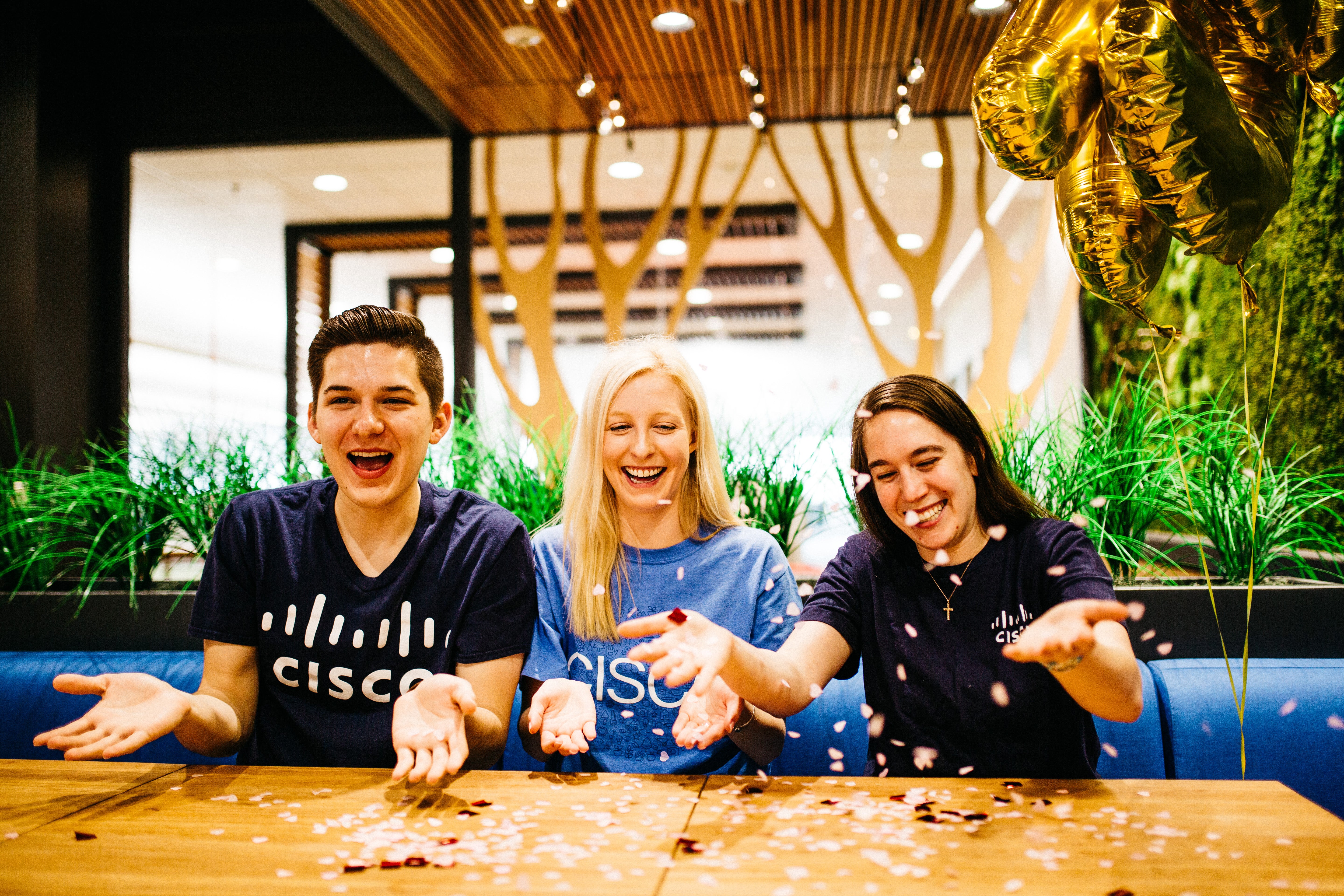 American Companies Top List Of World S Best Workplaces Fox Business Tech companies microsoft, apple, amazon, and rounding out the top five were some of the world's most recognizable tech brands: fox business